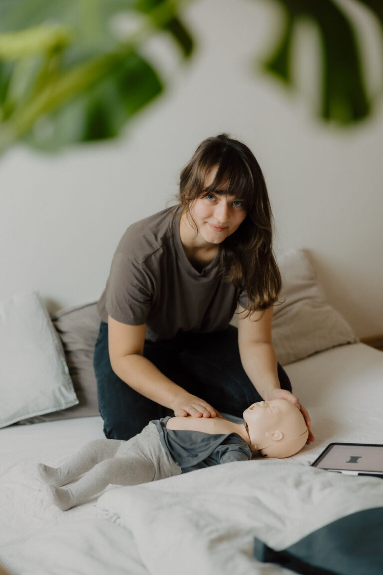 Ellen Hrejsemnou první pomoc miminku